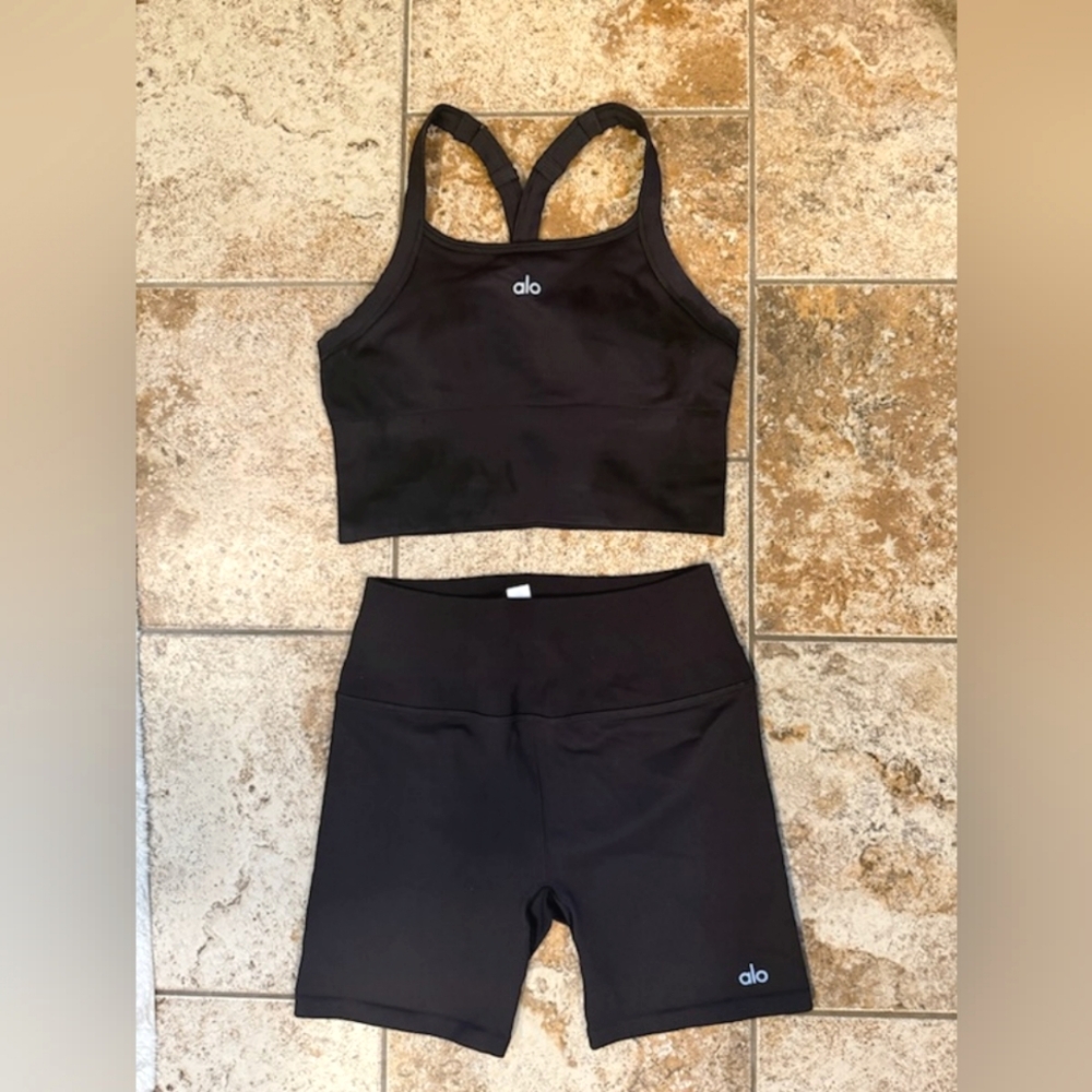 Alo Yoga Set